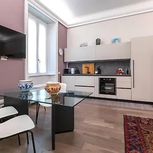 Household Settembrini Mediolan